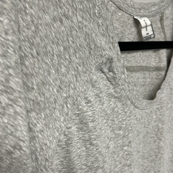 Gentle Fawn Cropped Tee - Picture 4 of 5